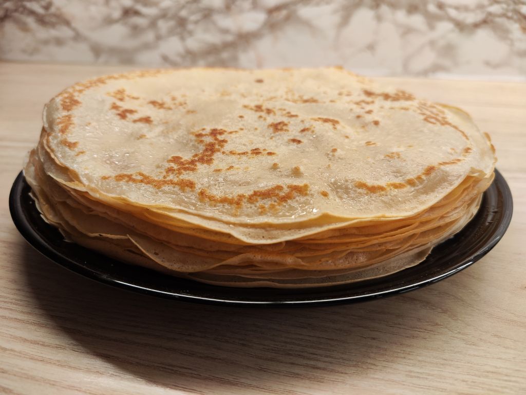 Õhukesed pannkoogid piima ja veega